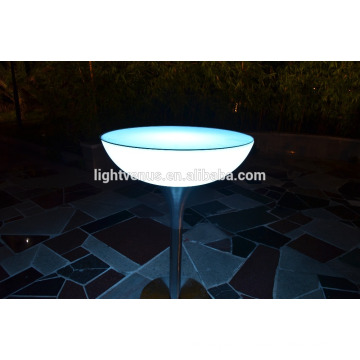 PE en plastique télécommande LED bar tables/changeant de couleur LED cocktail tables et éclairage LED lumière vers le haut de tableau